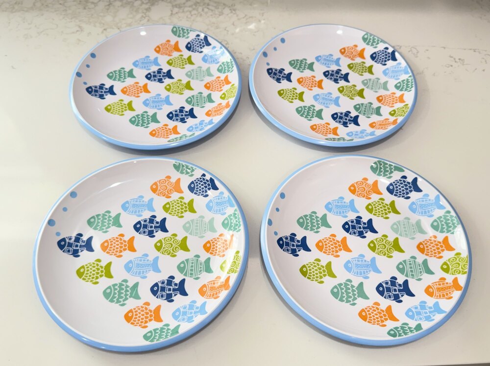 Melamine Dinner Lunch Round 9" Plates Set of 4 Colorful Folk Art Schooling Fish
